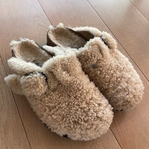 Birkenstock (Papillio) Boston Big Buckle Shearling Clog - teddy eggshell